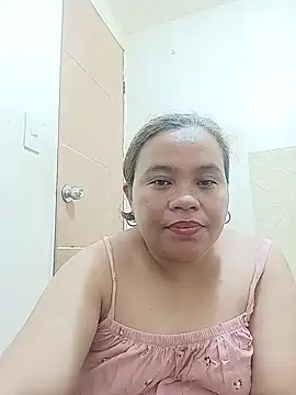 hotchubbypinay Chat XXX in diretta