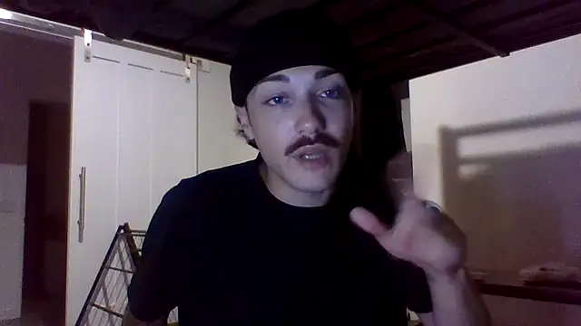 Jbenz420 Chat XXX in diretta