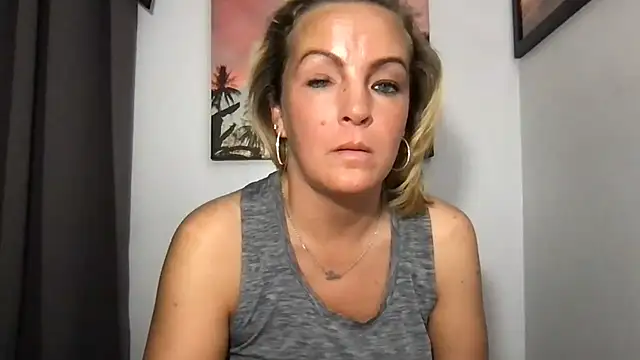 SattivvaXXX's Live XXX Chat