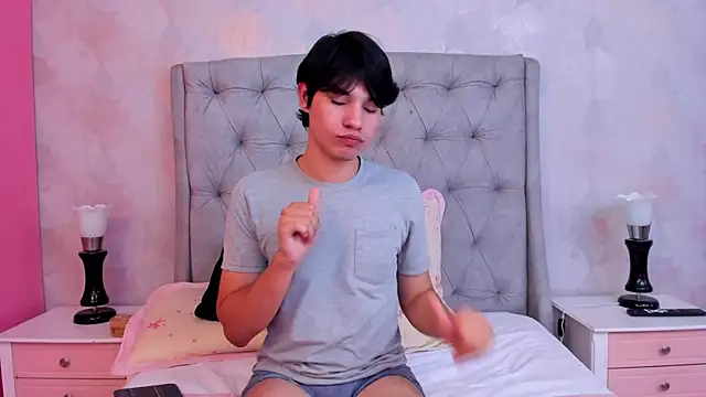 Chat XXX en directo de ColtonRyann