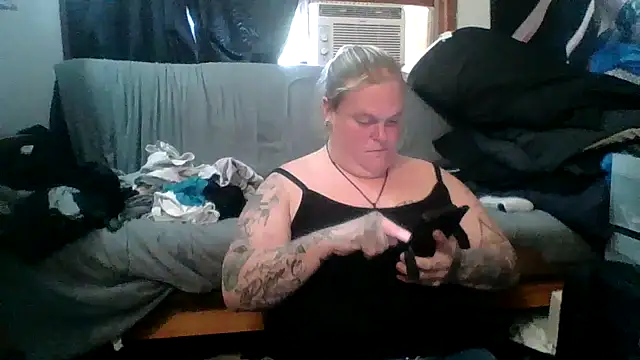curvy420queen's Webcam Show