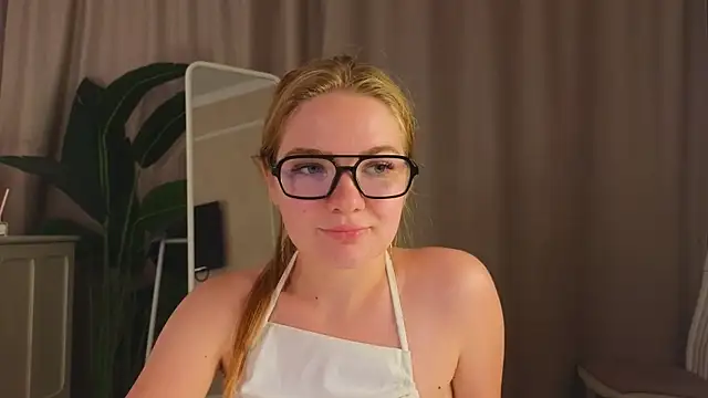 Chat XXX en directo de JaylaBrown