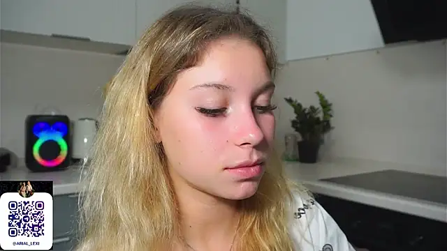 دردشة Sairallyn الجنسية المباشرة