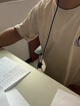 tw_boy520 在線直播表演