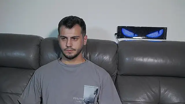 CrazyDom1 Chat XXX live