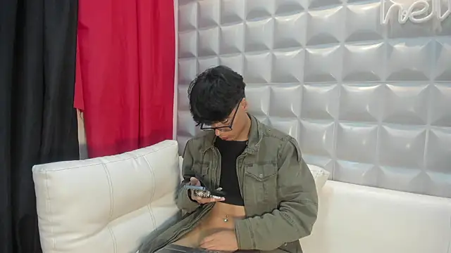 XXX chat uživo modela maximo_2019