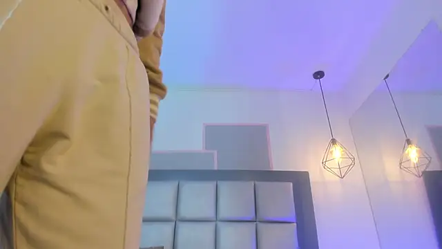 Czat XXX na żywo – Maddie_Ray