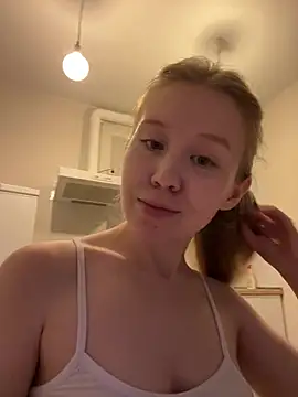 Eva_Weyne Adlı Modelin Canlı XXX Sohbeti