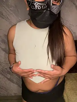 LioraWance's Live XXX Chat