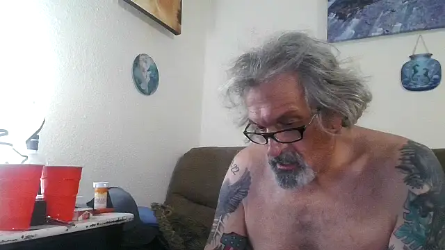 Czat XXX na żywo – Harley1414Vicky
