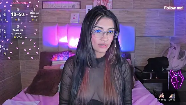 mia_devine_n Live XXX chat
