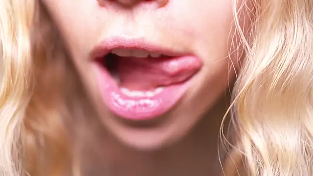 CandyLisaCamのライブXXXチャット
