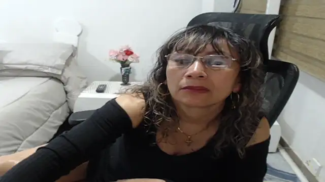 Chat XXX en directo de jesy_hot
