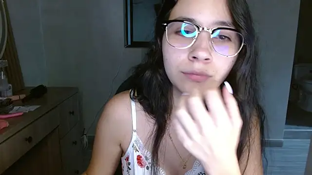 Chatroom XXX en direct de mia__lopez_