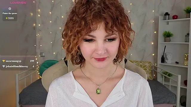 Kira__Fluffy's Live XXX Chat