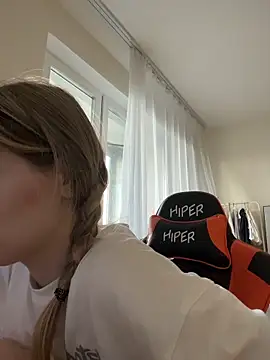MaryHiggins XXX чат на живо