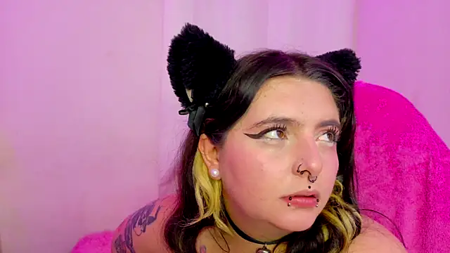 Živý XXX chat Sachi_Meow
