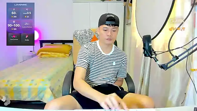 clarkdangerous 即時 XXX 聊天