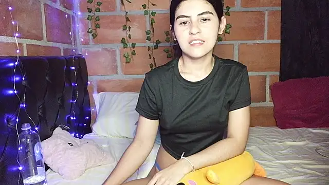 Nathacha Obrolan Langsung XXX