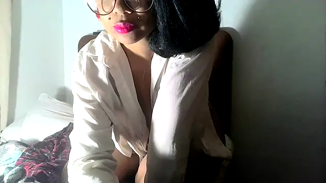 xblackstarX1 – Naživo XXX chat