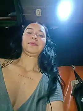 Chatroom XXX en direct de Sol_Scarleett