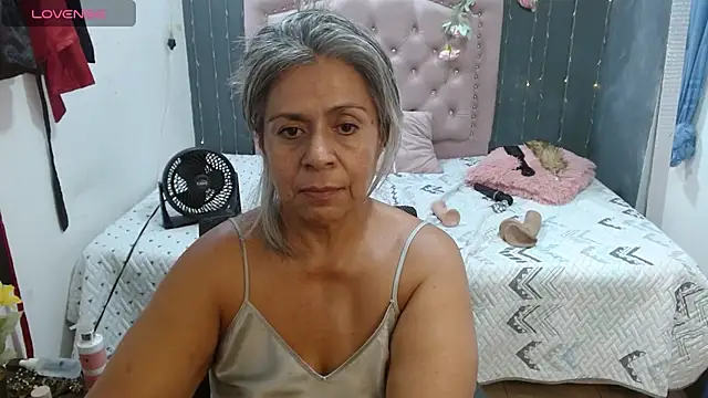 lalisha_96 Adlı Modelin Canlı XXX Sohbeti