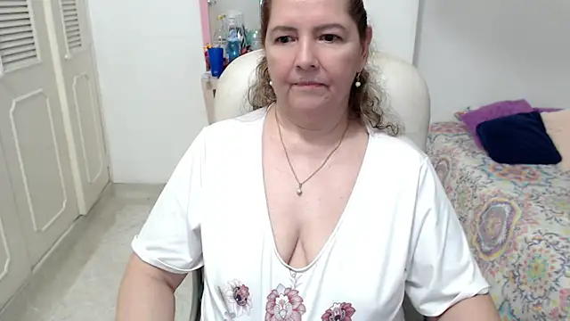 Chat XXX en directo de leonela_69