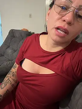 HealingHoney's Live XXX Chat
