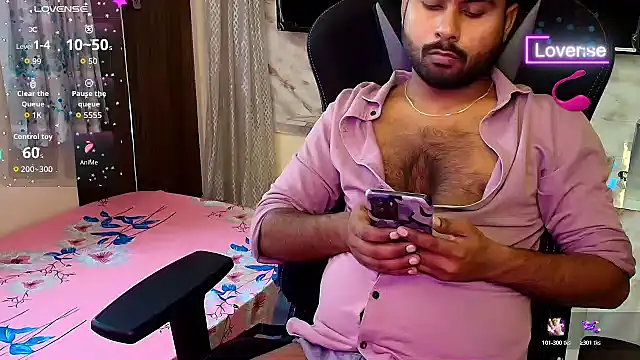 SilverShade3 Live XXX Chat