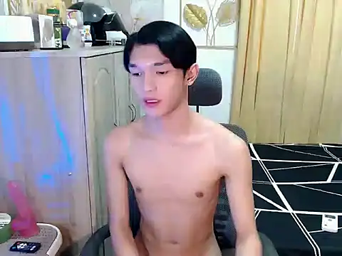urasian_john18 – Naživo XXX chat