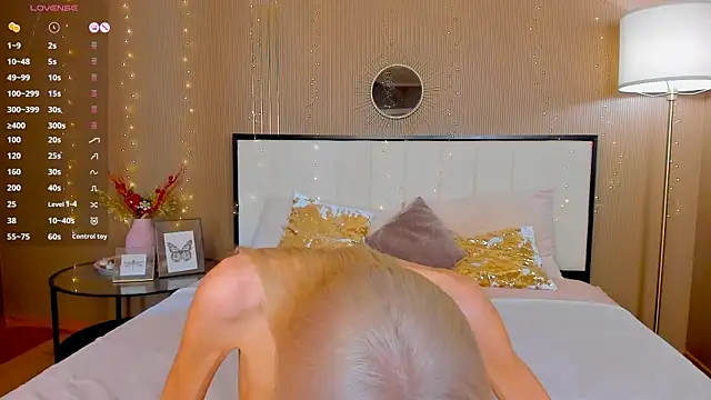 bellatip's Live XXX Chat