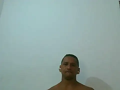 brandom35 – Naživo XXX chat