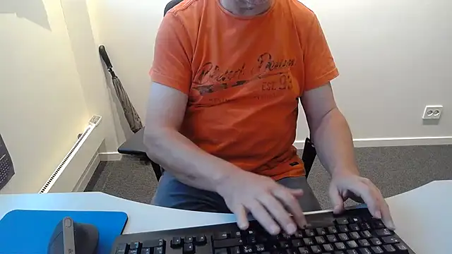 Buggemann Live XXX Chat