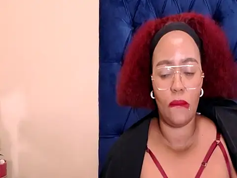 Chat XXX Live EbonySkyeXX