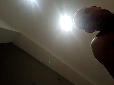 Chat +18 de sebtin2411 ao vivo