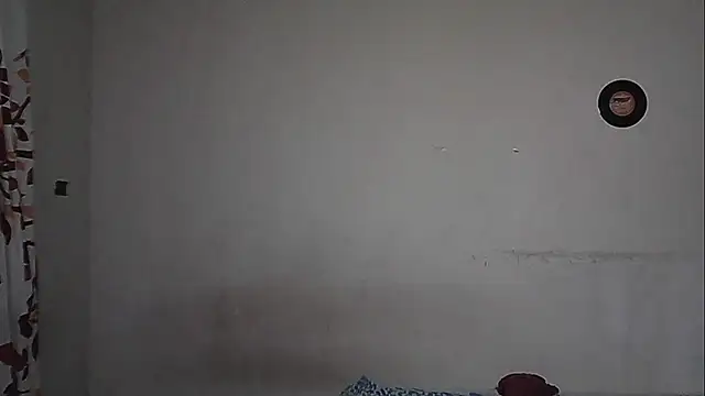 XXX chat uživo modela SunBlackCock