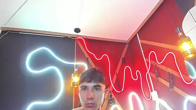 Онлайн чат XXX MaximumSteel_
