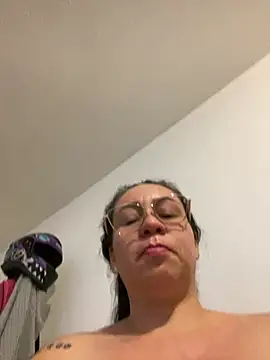 XXX chat uživo modela HealingHoney
