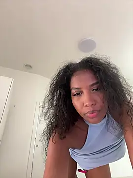 Chat XXX ao vivo de IamCrystal2