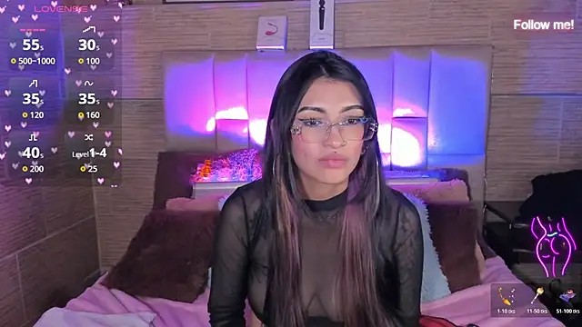 Czat XXX na żywo – mia_devine_