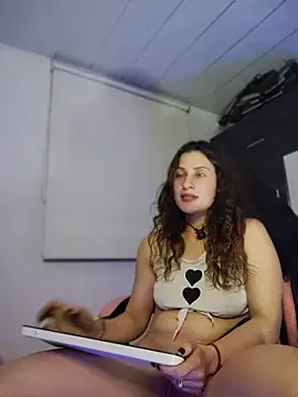 lindasytn Live chat-huone