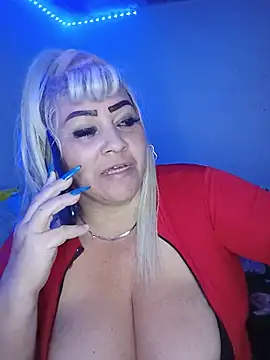Chat +18 de BonniAdams ao vivo