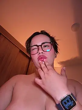 צ'אט XXX בשידור חי של andra_rose