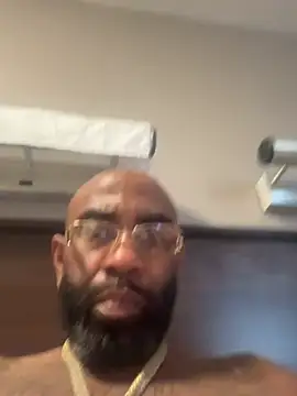 Chat +18 de QHefner52 ao vivo