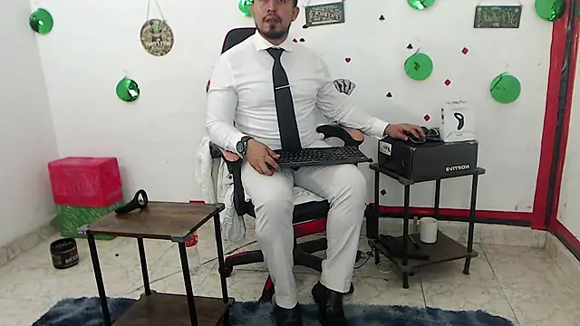 دردشة KalethBigDick الجنسية المباشرة