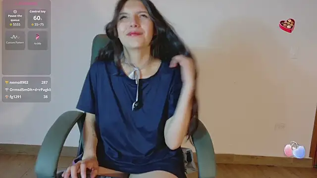 moon2_1_n Live XXX chat
