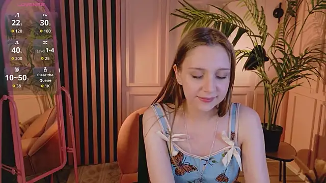 HollyWheeler: онлайн-секс-чат