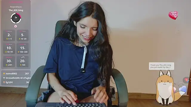 moon2_1_ Live XXX-Chat