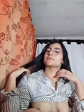 دردشة Sofiaa_Duque الجنسية المباشرة