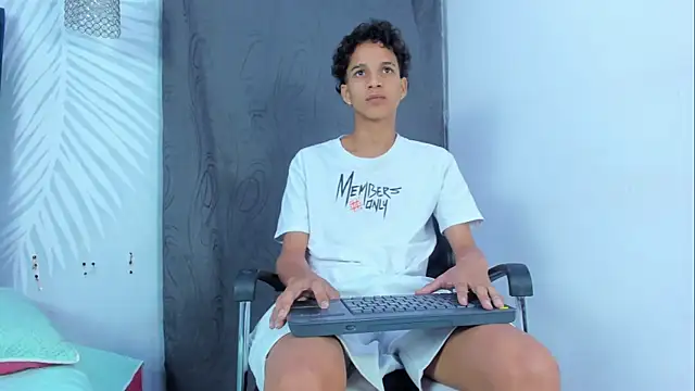 LatinPrince_ – Naživo XXX chat